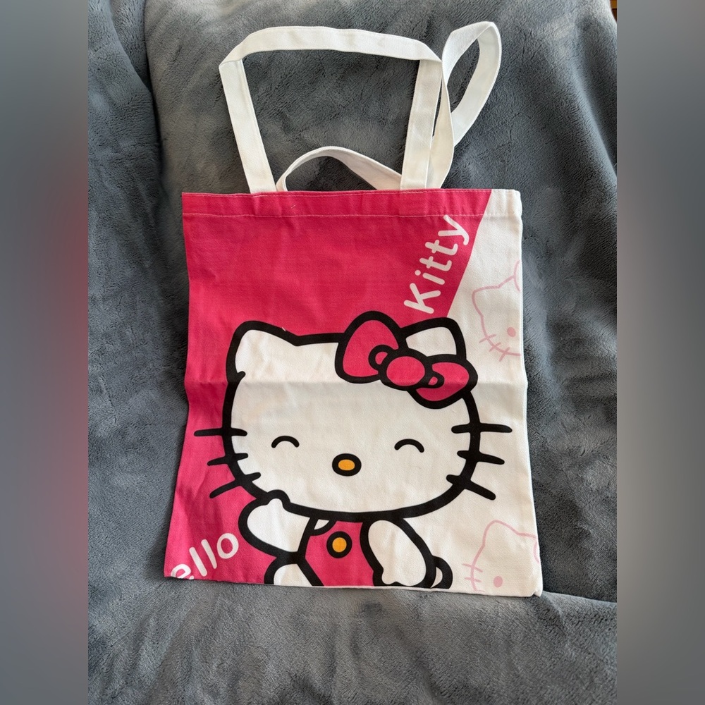 ❤️❤️SANRIO MYSTERY BUNDLE w/ Hello Kitty Canvas Tote Bag